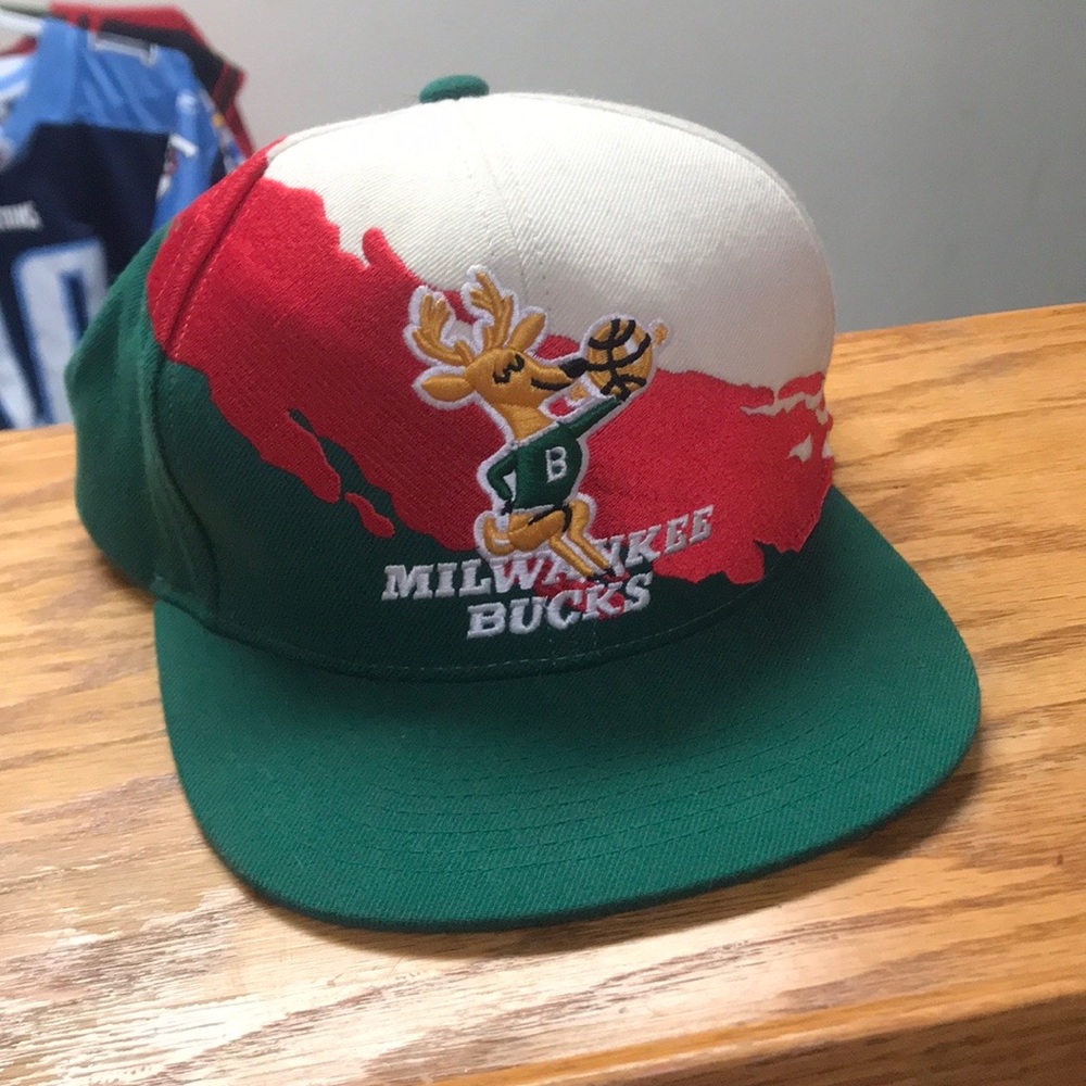 COPY - Milwaukee Bucks throwback Mitchell&Ness Sn…